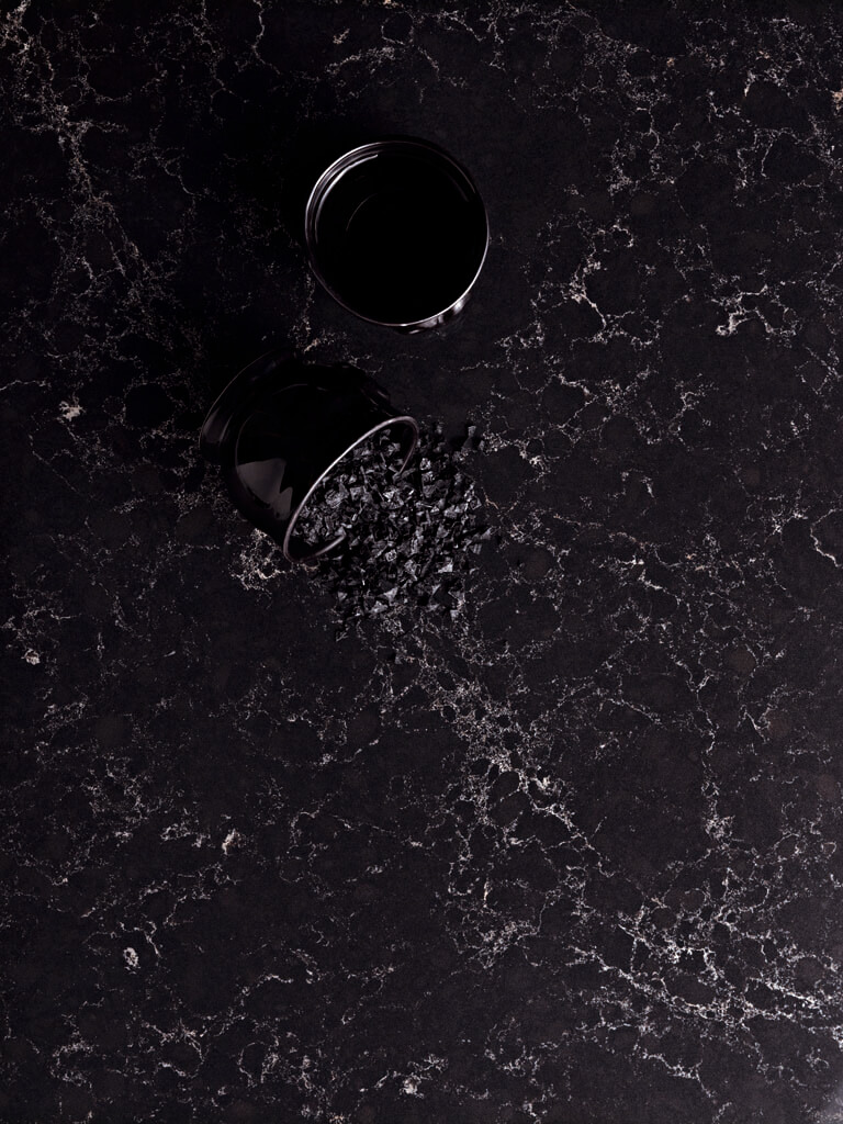 5100_Vanila_Noir_Close_up.jpg