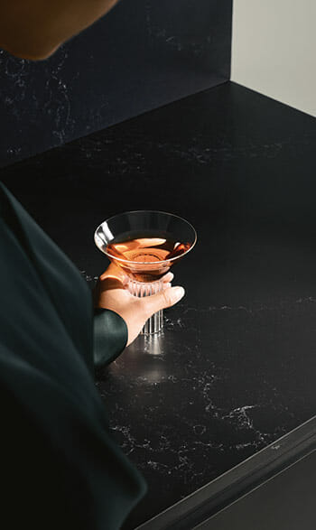 5101_Empira-Black_8_Single-1920X1080