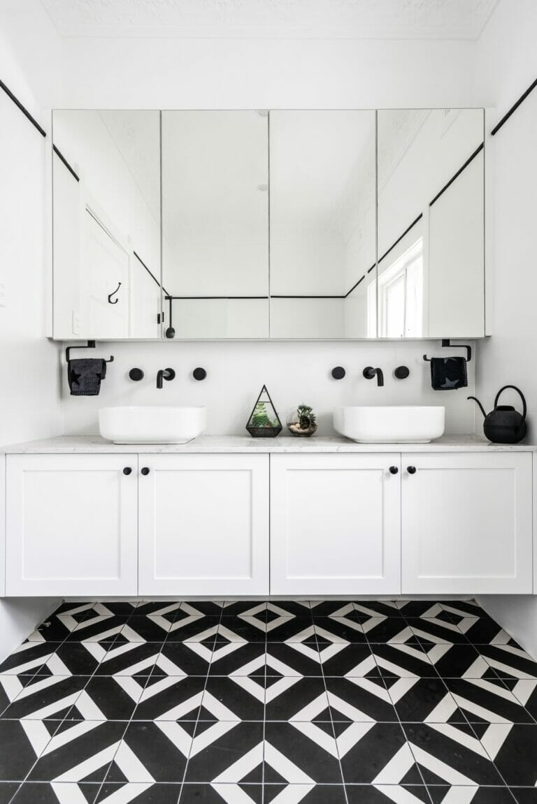 White_Attica_Just_in_Place_Rebecca_Lu_Photography_006